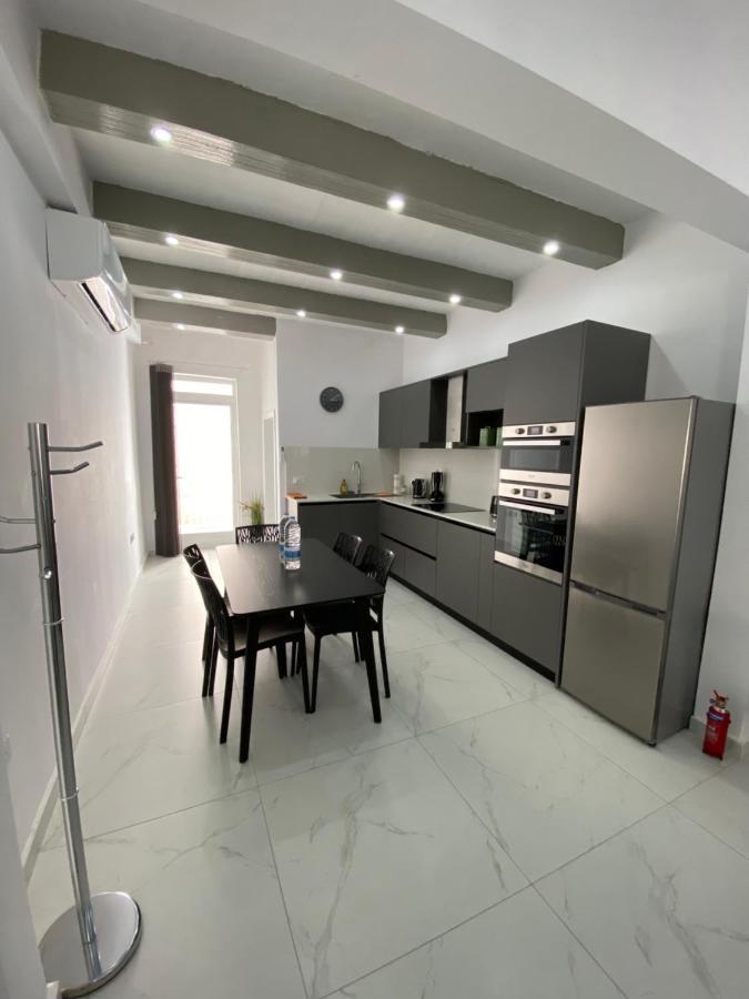 Seaside Apartment In Gzira Dış mekan fotoğraf